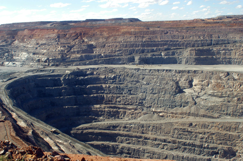 kalgoorlie mine site, kalgoorlie super pit, asbestos removal regulations wa, asbestos removal licence wa, asbestos licence wa, mining construction companies.