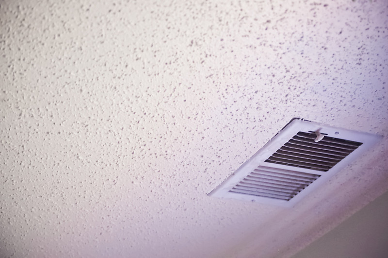 Popcorn ceiling with vent. asbestos popcorn ceiling